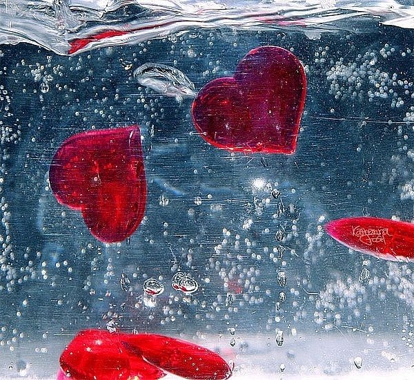 Сердечко на воде