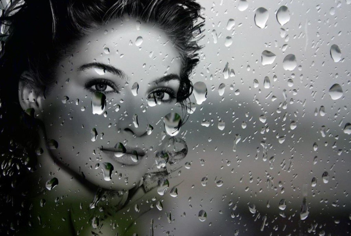 Слушать песни грусти и печали. Девушка за мокрым стеклом. Мокрое окно. Слёзы в Дожде. Девушка с каплями.