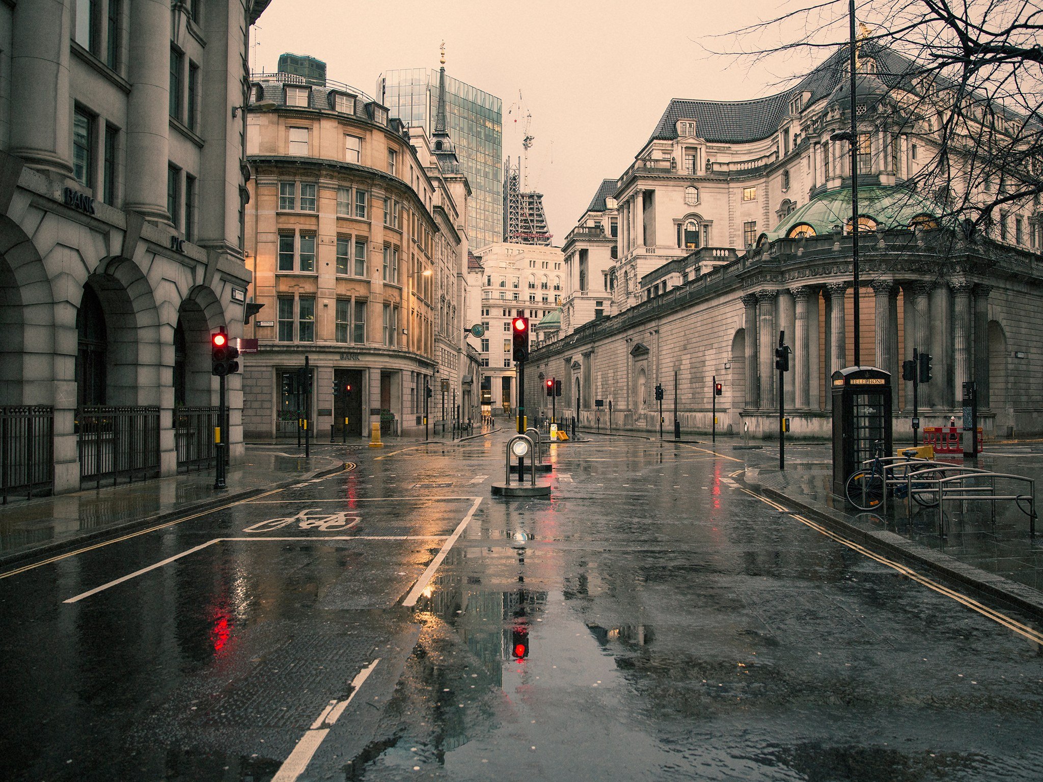 Дождь в лондоне. Англия Лондон улочки. Англия Лондон улицы. Англия улицы Лондона улочки. Лондон улица Болтонс.