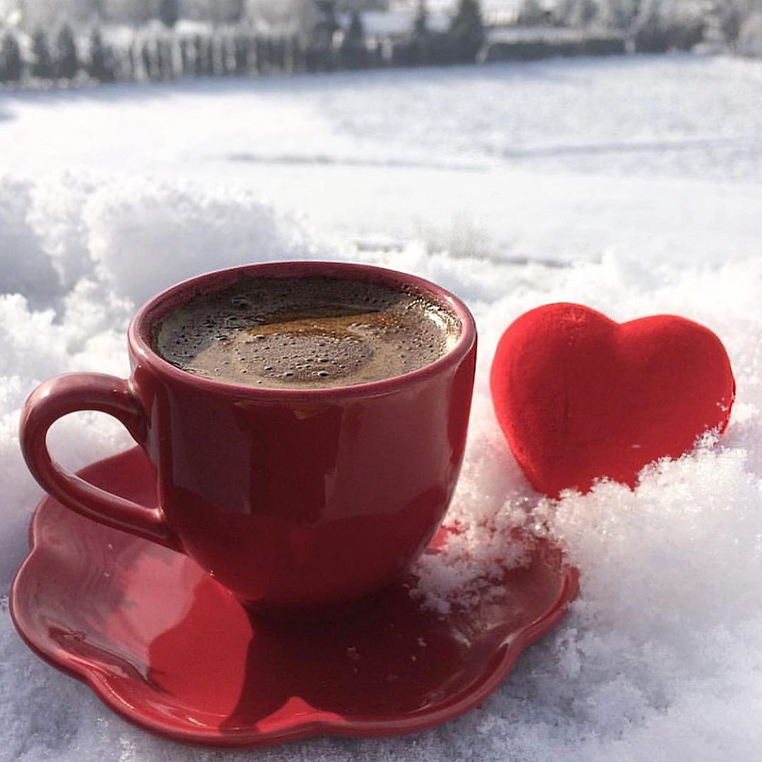 Открытки с добрым утром снег. Доброе морозное утро. Снежное утро. Доброе зимнее утро. Доброе зимнее утро с кофе.