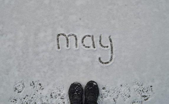 Снег в мае картинки с надписями