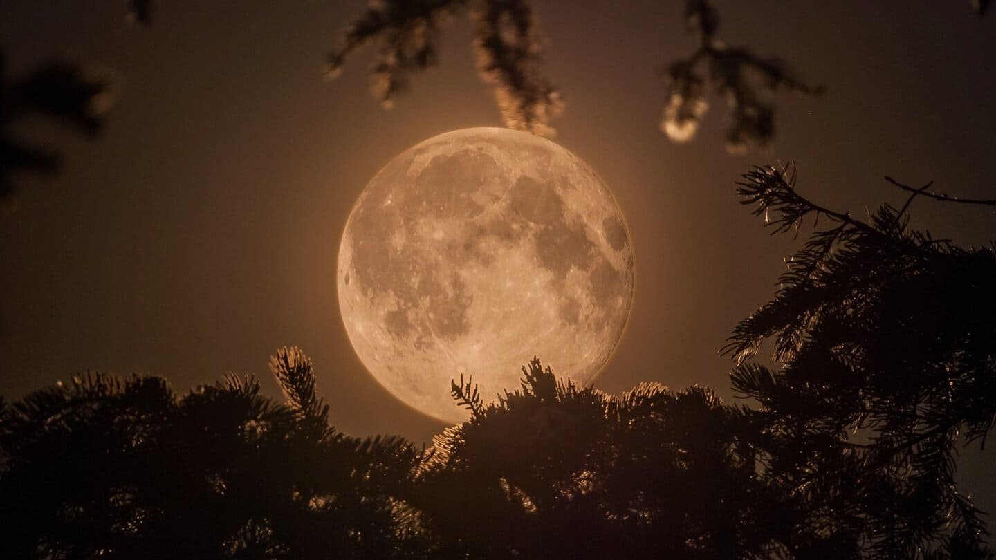 Фото по запросу Луна