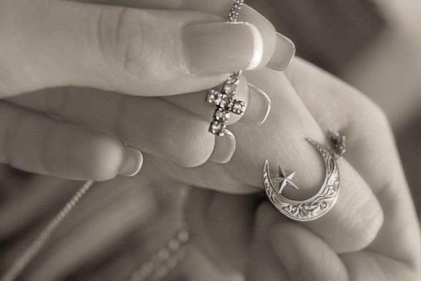 Крестик и полумесяц