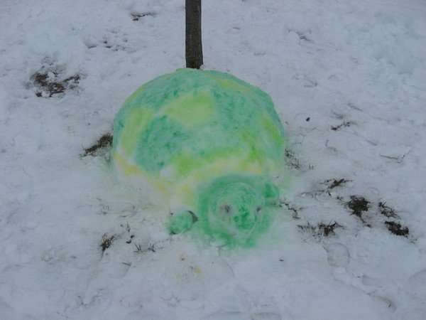 Фигуры из снега черепаха