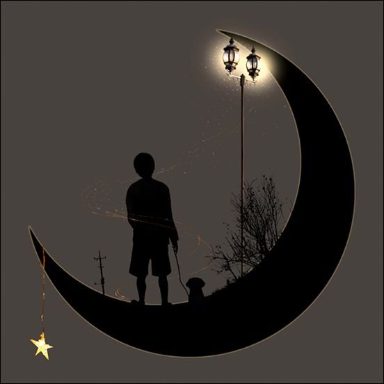 Силуэт человека на Луне