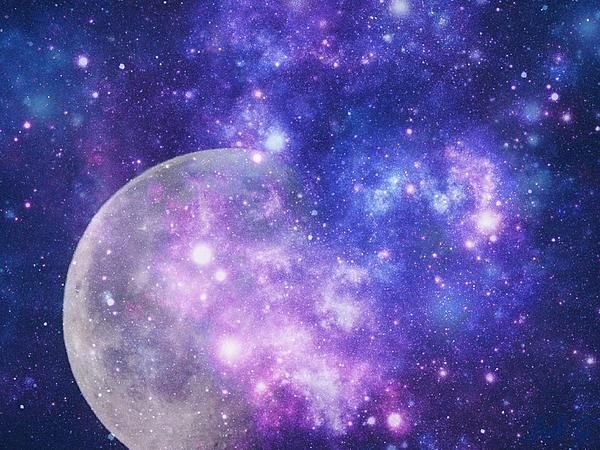 Луна в галактике