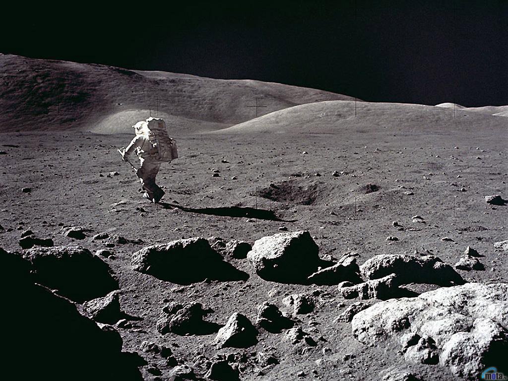 Луна тайное. Аполлон - 17 1972. Шмитт астронавт фото НАСА Аполлон 17. Луна снимки НАСА реальные снимки. Лунная пыль Аполлон 11.