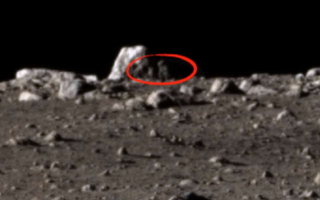 Правда ли были на луне. Снимки пришельцев на Луне. Инопланетяне на Луне. Гуманоид на Луне. НЛО на Луне.