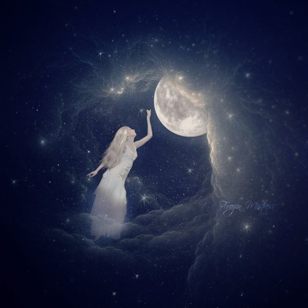 Девушка с луной в руках