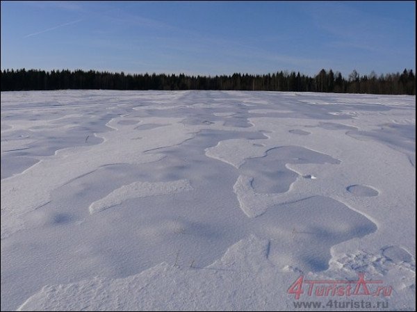 Наст на снегу