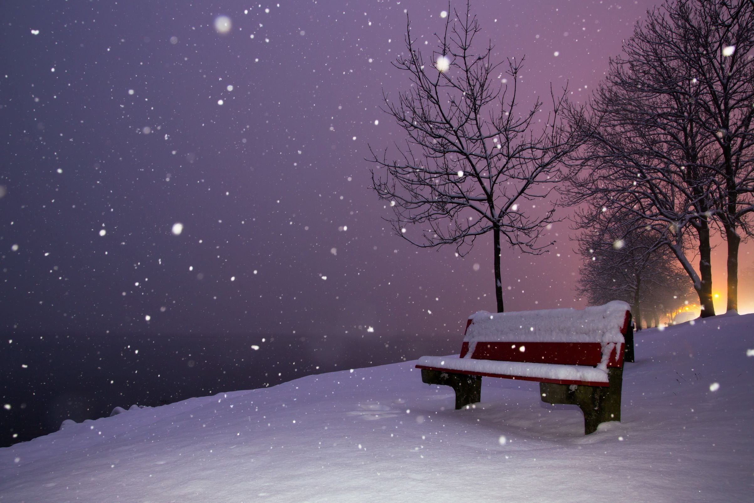 Тишина падающего снега. Красивый снегопад. Падающий снег. Снег ночью. Зима снегопад.