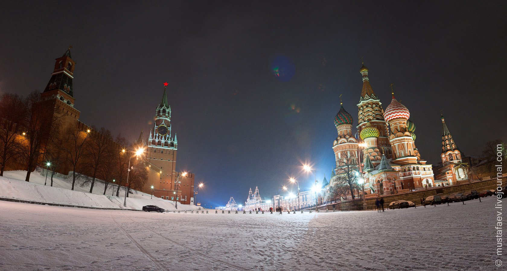 Москва какой будет зима. Красная площадь Васильевский спуск. Москва зимой. Кремль зимой. Кремль ночью зимой.