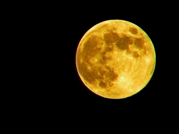 Желтая Луна