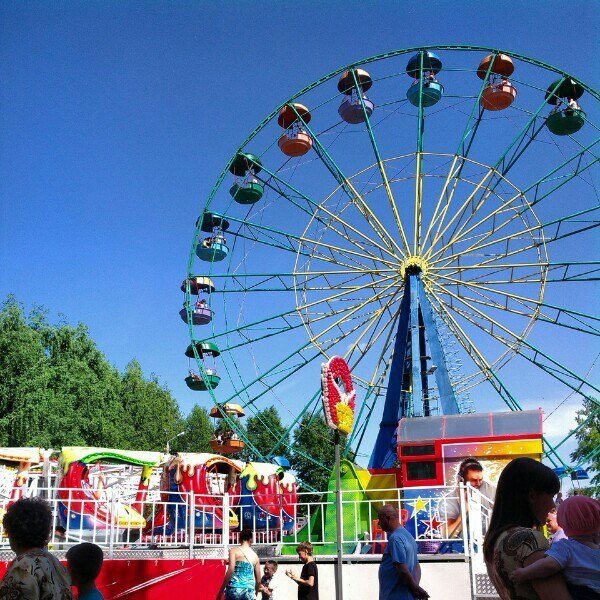 Парк Гагарина Стерлитамак аттракционы