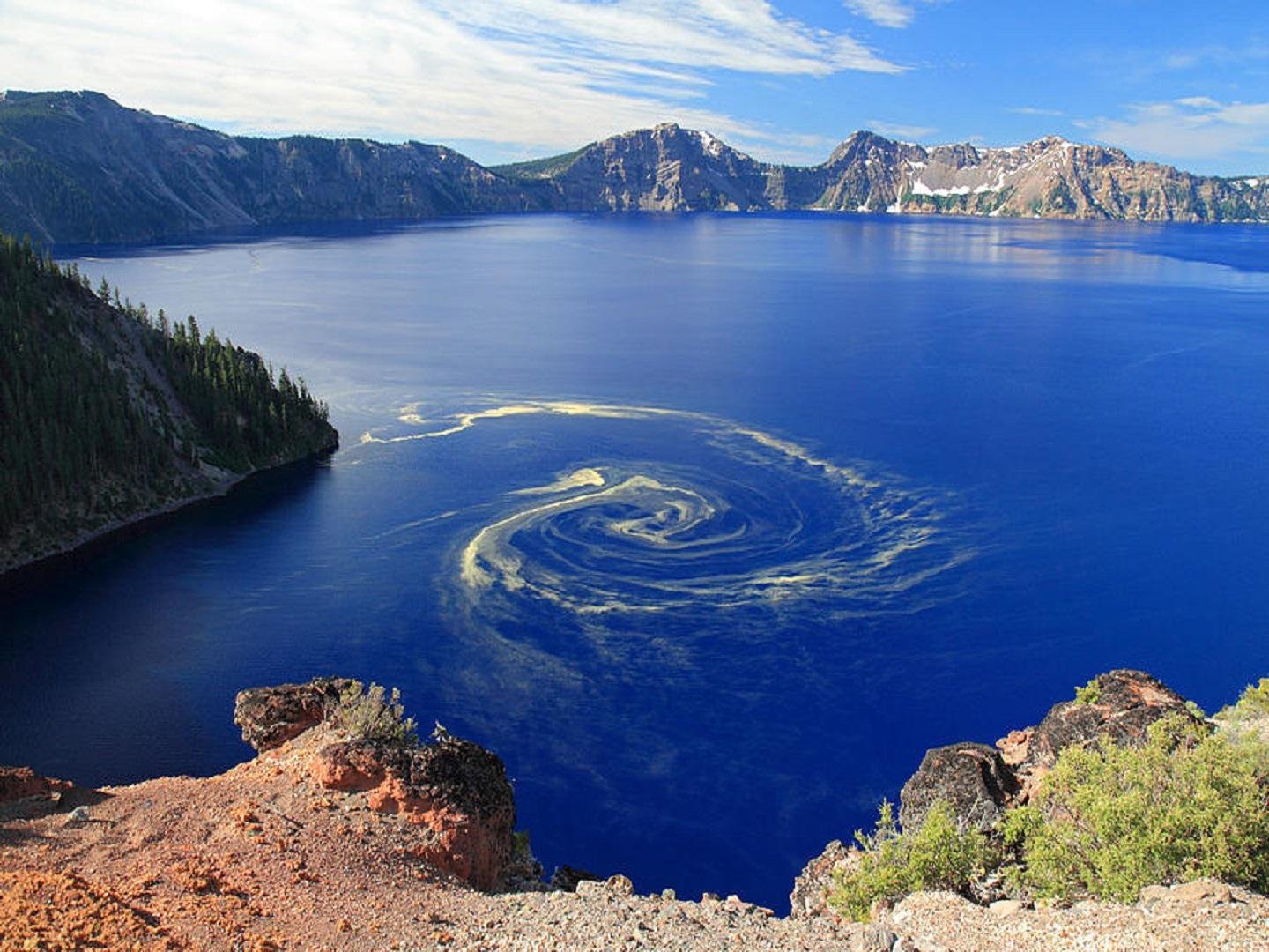 Самый большой географический объект в мире. Озеро Крейтер. Озеро Крейтер, штат Орегон, США. Озеро Крейтер – самое глубокое в США. Национальный парк озеро Крейтер.