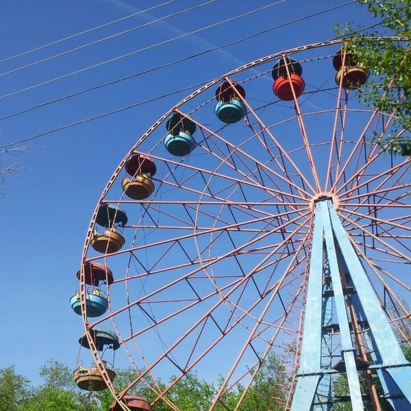 Колесо обозрения парк Кирова