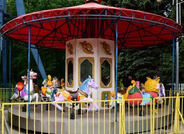 Парк Победы Липецк карусели