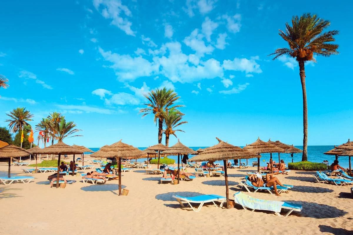 Климат туниса. Тунис остров Джерба. Тунис Джерба пляжи. Тунис Сусс пляжи. Энфида море.