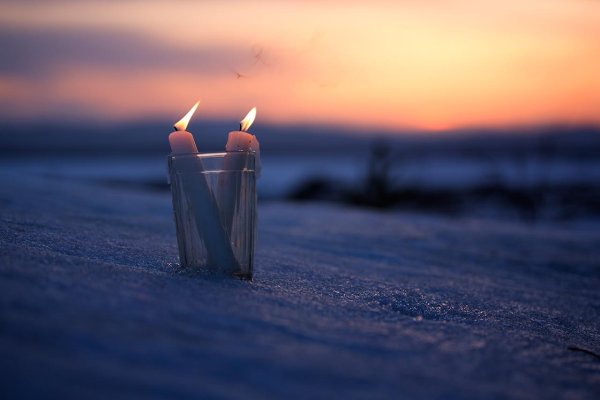 Свеча на закате