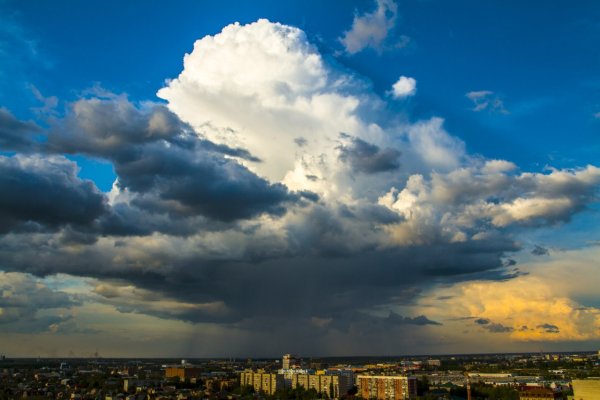 Облака над городом