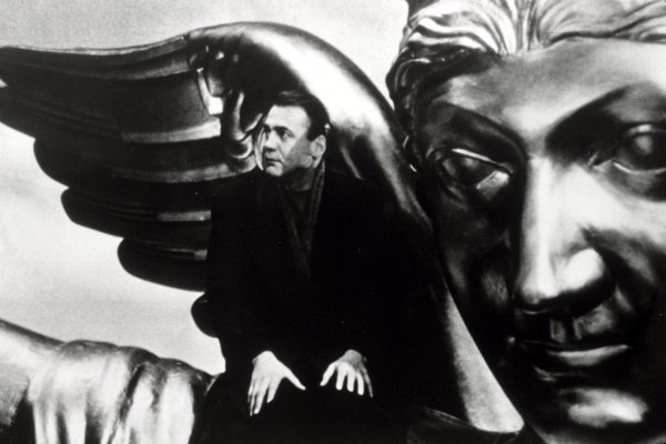 Небо над Берлином фильм 1987