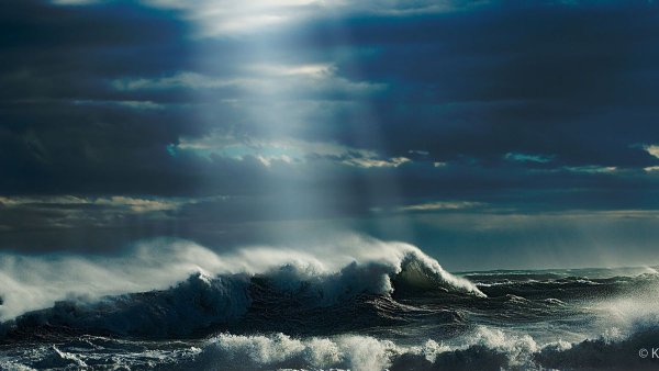 Океан ЦУНАМИ шторм гроза