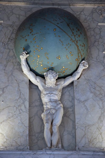 Атланты держат небо