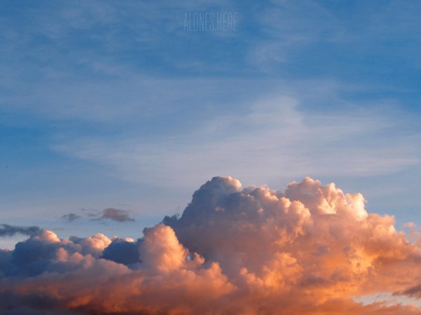 Кучевые облака на закате