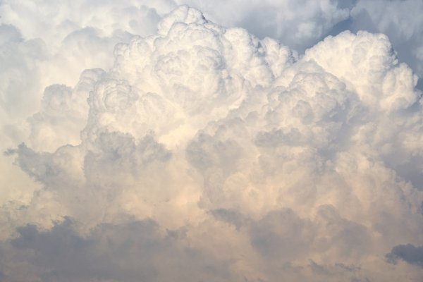 Кучерявые облака