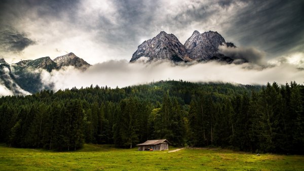 Горы солнце