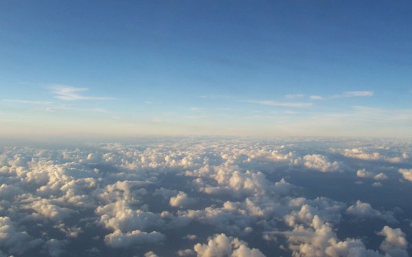 Небо с высоты самолета