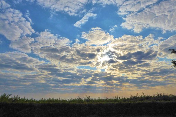 Небо солнце облака