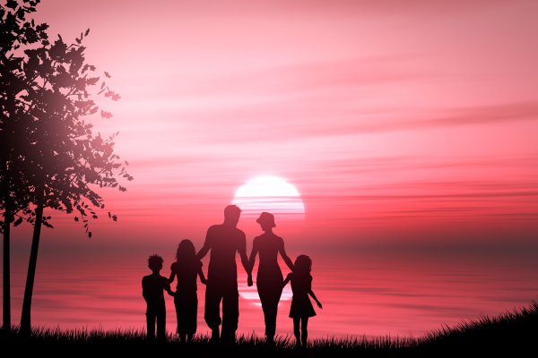 Силуэт счастливой семьи