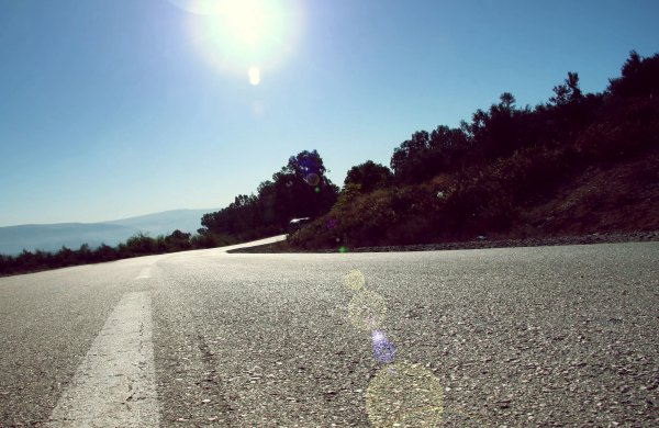 Солнце на асфальте