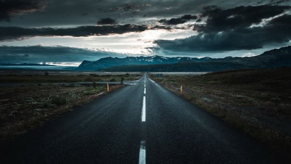 Темная дорога