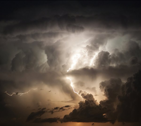 Мрачнее тучи