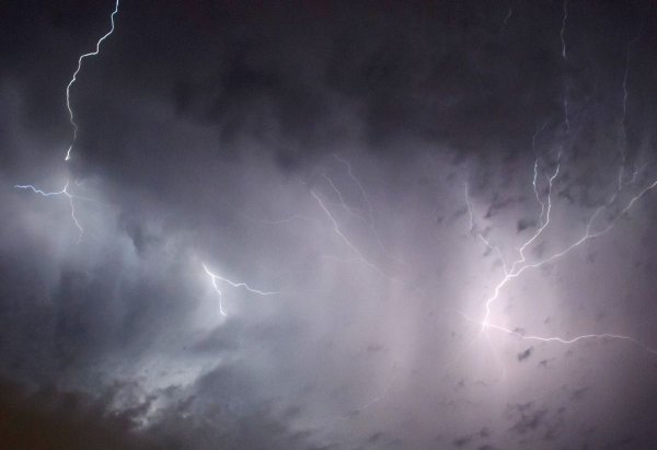 Фиолетовая молния