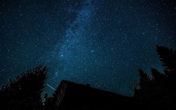 Ночное небо со звездами