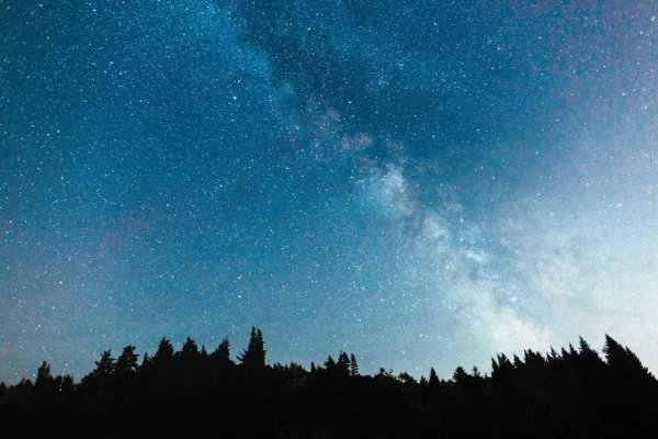 Ночное небо со звездами