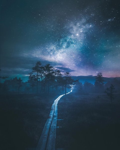 Розовое небо со звездами