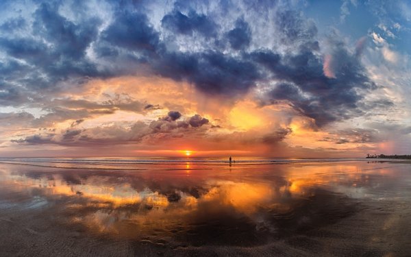 Пейзаж с красивыми облаками