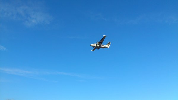 Самолет в небе