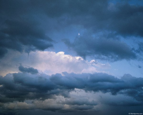 Серо голубое небо