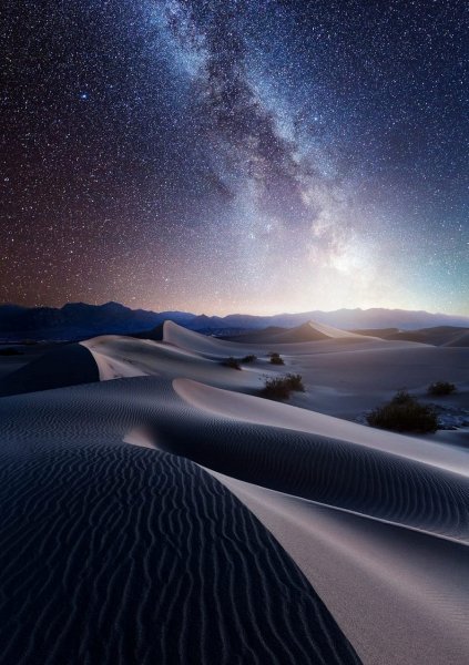 Синее небо со звездами