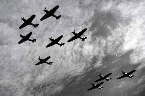 Немецкие самолеты в небе