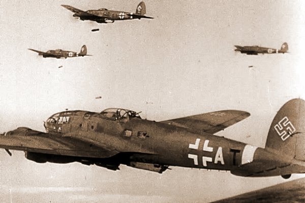 B-17 formation bombing