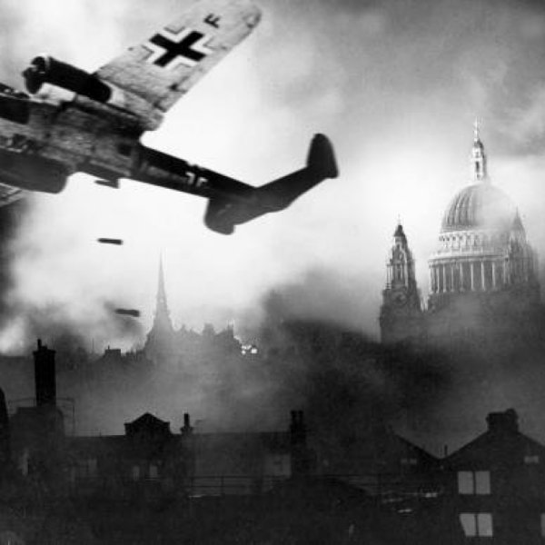 Юнкерс самолет второй мировой бомбит