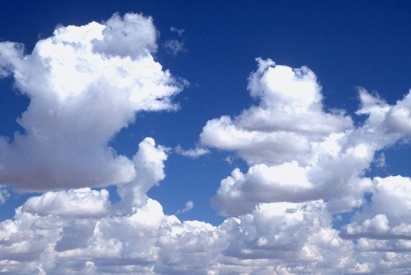 Тают облака