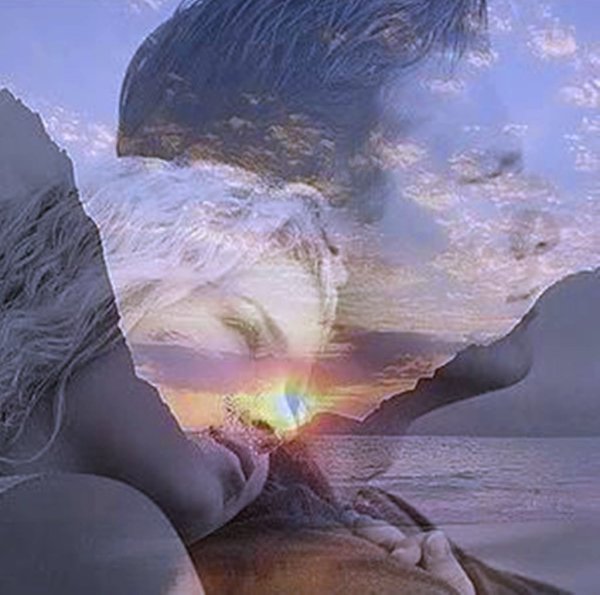 Девушка мечтает о любви