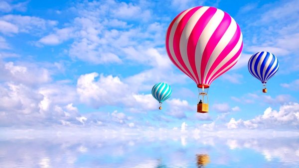 Разноцветные воздушные шары в небе